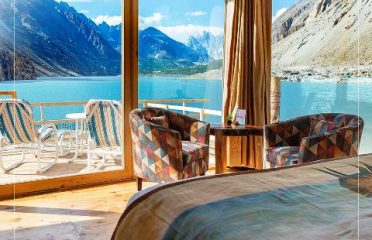 Luxus Hunza Attabad Lake Resort