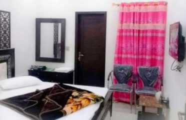Gulshan Family Couples Guest House